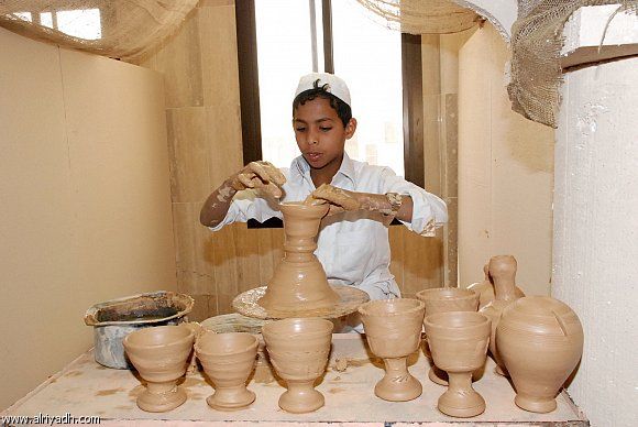 حرفة صناعة الفخار من الحرف اليدوية التي برزت في العالم العربي