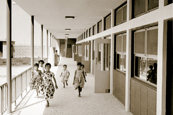 مدرسة-للبنات-أنشأتها-شركة-أرامكو--قبل-70-عامًا-تقريبًا