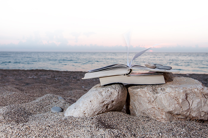 انحلال الهويات الشعرية