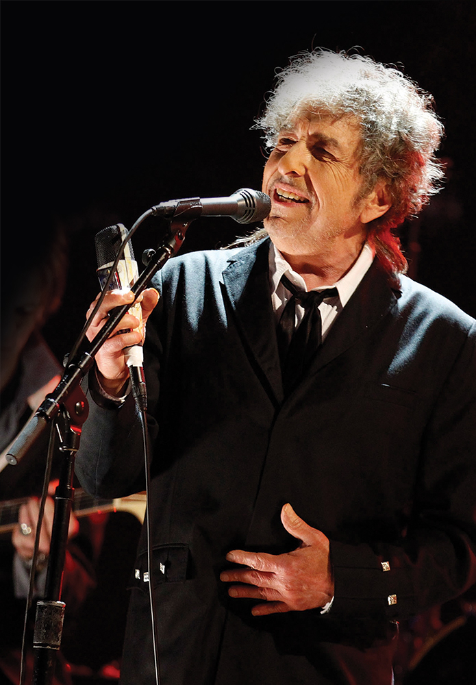 وليد السويركي: بوب‭ ‬ديلان‭ ‬يقاوم‭ ‬الزمن‭ ‬بشعرية‭ ‬جديدة‭ ‬