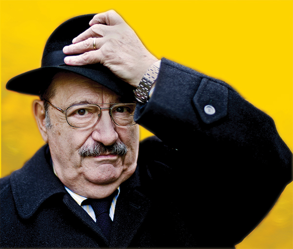 مرور سنة على رحيله الروائي إمبرتو إيكو..  سياسي حتى العظم