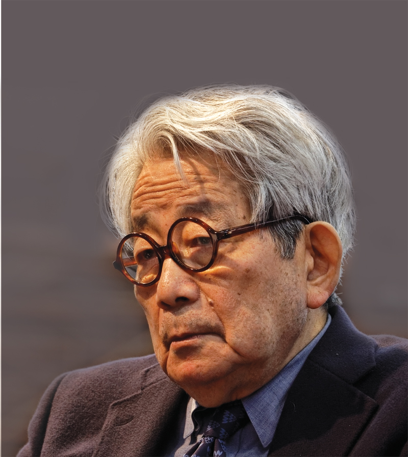 كنزابورو أوي.. روائي ياباني يجمع بين الكتابة الأدبية  والشراسة