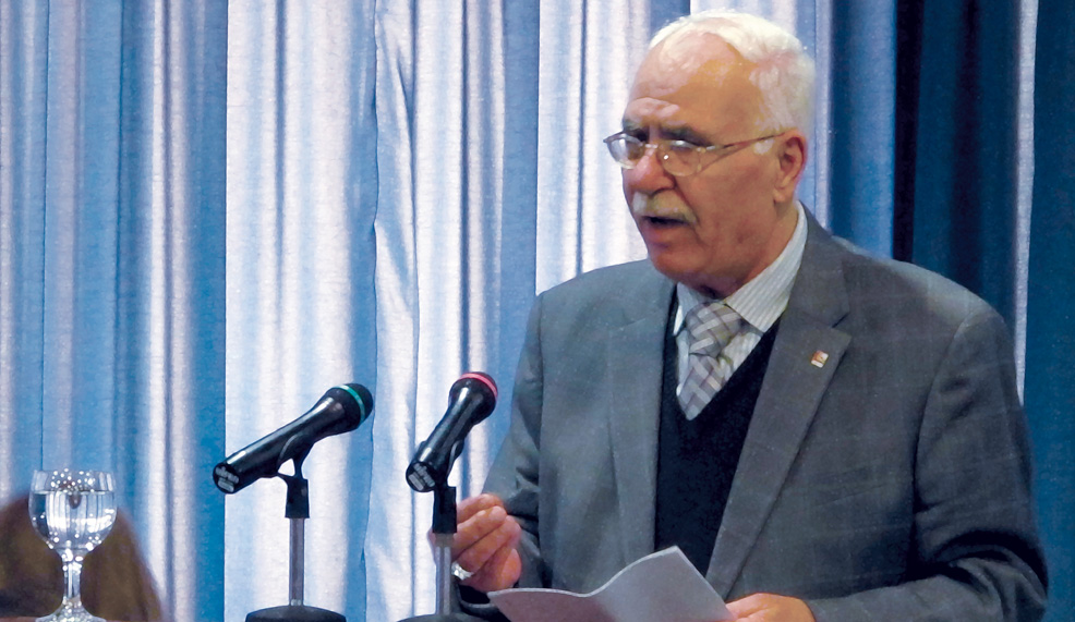 خليل أحمد خليل: غياب العقل حوّل الدين إلى معتقد إدهاشي مفكر عربي يقول إن اللغة العربية افترست اللغات الأخرى ونسيت تطوير نفسها