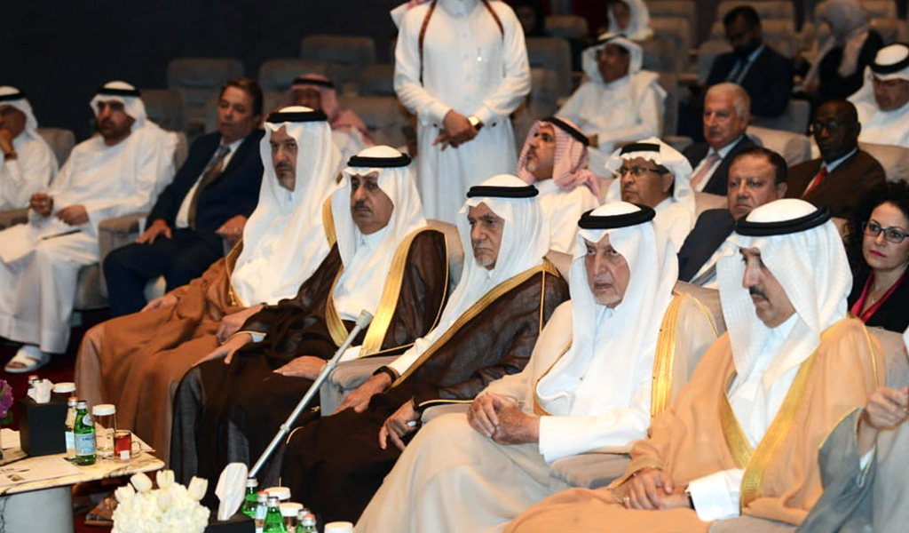 منتدى الجوائز العربية: سجال حول المعايير..  وخالد الفيصل رئيسًا فخريًّا