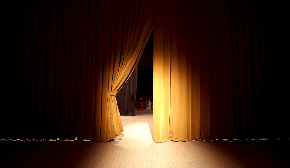 تمايز صارخ في مستويات الخطاب والتأويل والتفسير