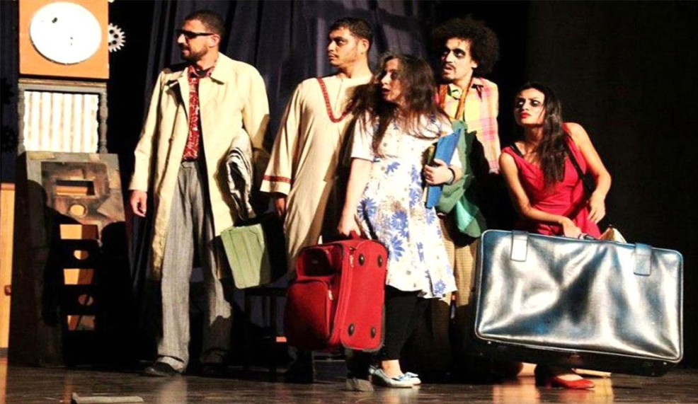 أيام الشارقة المسرحية.. ملتقى فكري يناقش إشكاليات المسرح.. وعروض جسدت مآل الإنسان وخراب العالم