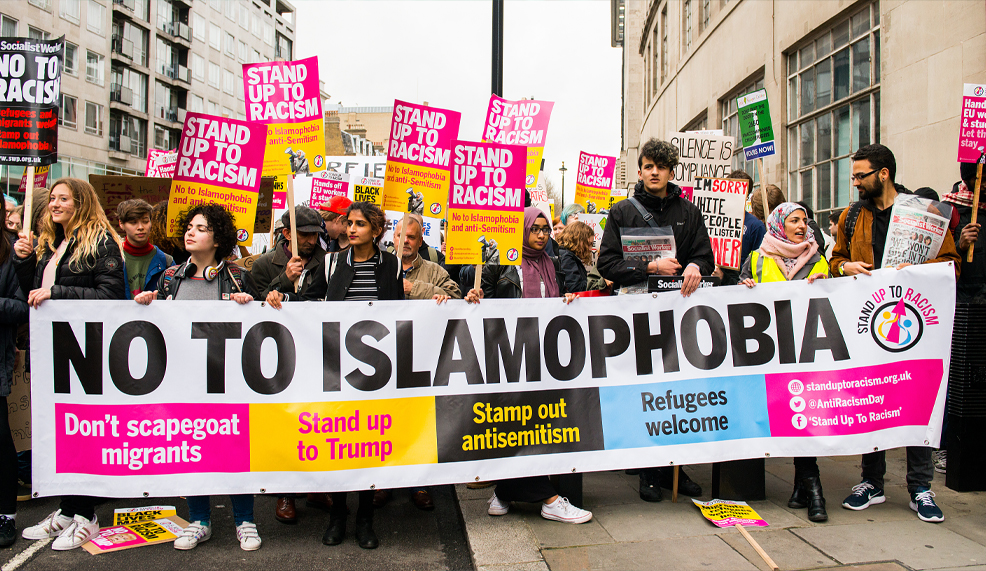 «الإسلاموفوبيا» بين الشعبوية الغربية وحركات الإسلام السياسي