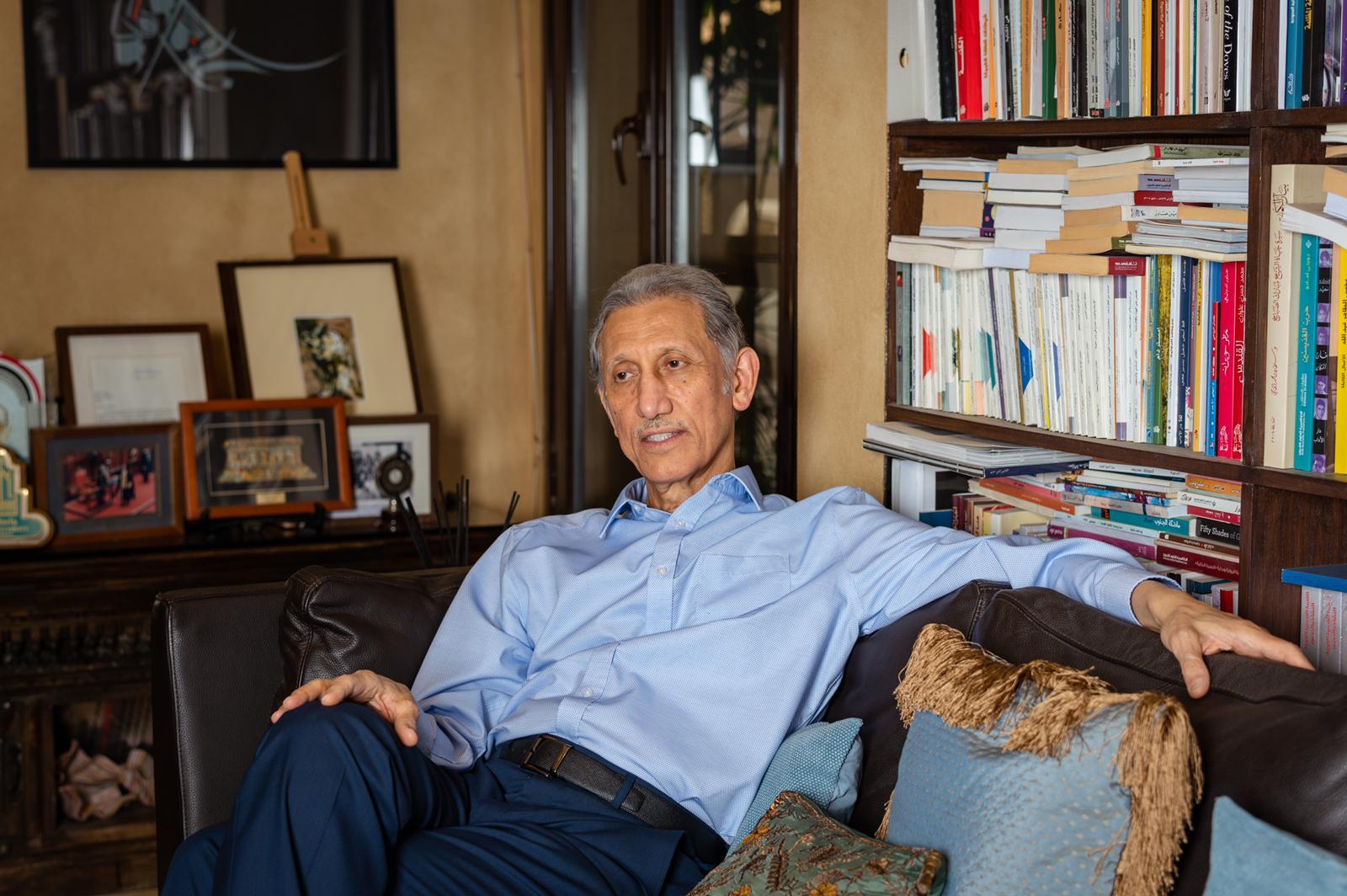 معرض الشارقة الدولي للكتاب يختار طالب الرفاعي «شخصية العام الثقافية»