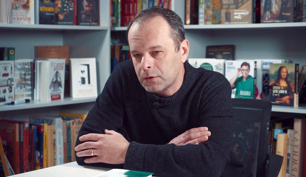 رومان سينجين.. هل هو خليفة الكاتب فالنتين راسبوتين؟