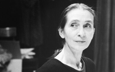 بينا باوش عرَّابة التطوير في مسرح الرقص الحديث يخلو مسرحها التعبيري من الأيديولوجيا ولغتها الحركية وسيط بين الثقافات