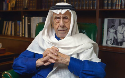 من الإذاعة إلى الوزارة… جميل الحجيلان ورحلة تأسيس الإعلام السعودي