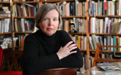 الألمانية جيني إيربينبيك تكرس أعمالها لأجل إرث ألمانيا الشرقية وتتعامل بصفة شبة متجذرة مع فكرتي الأفول والزوال