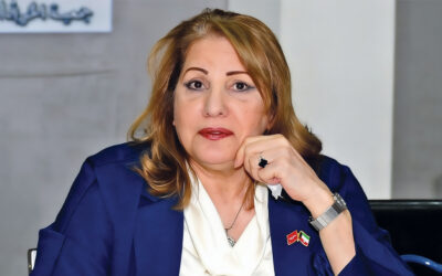 ليلى العثمان كاتبة خليجية تنفض الغبار عن ذاتها وتفضح تناقضات المجتمع