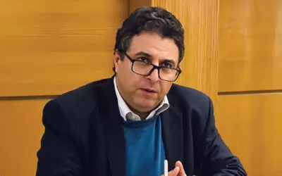 محمد الحداد: أركون راهن على المساهمة في الفكر الكوني من خلال تقديم التجربة الإسلامية لتكون مختبرًا من مختبرات التجديد في العلوم الإنسانية والاجتماعية